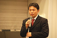 ２００７年アドバンスコースでの坂井先生のシェアはその先を走る先生からの貴重なシェアでした。